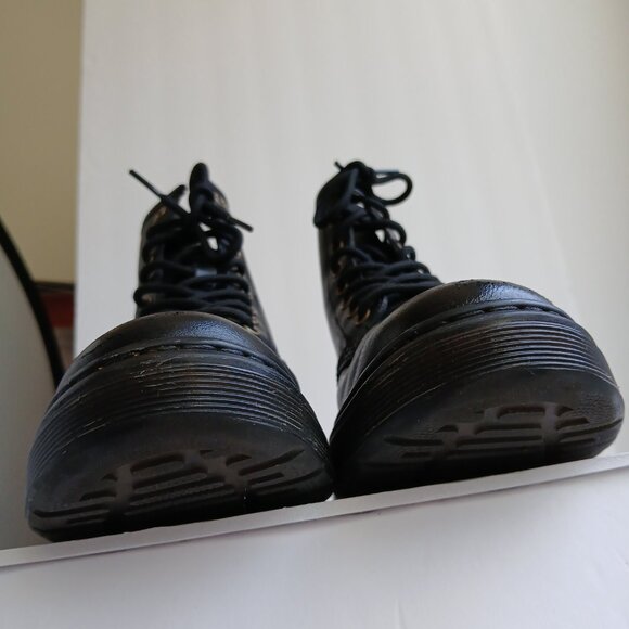 Dr. Martens Black Leather 'Zavala' 8 Hole Combat Boots New WOB Sz US W 7.5 M 6 - Picture 11 of 12